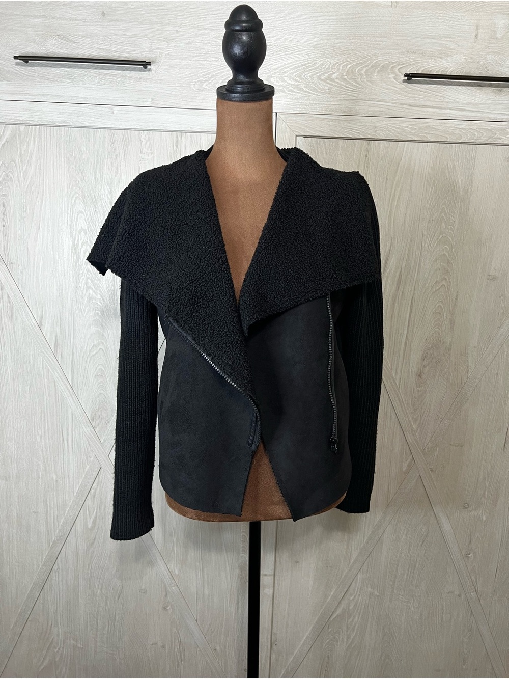 Kendall + Kylie Black Mixed Media Sherpa Suede Moto Jacket size XS